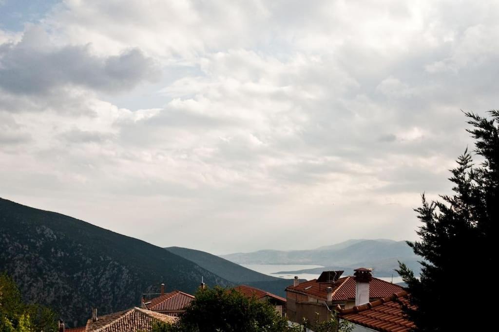 House In Delphi Villa Екстериор снимка